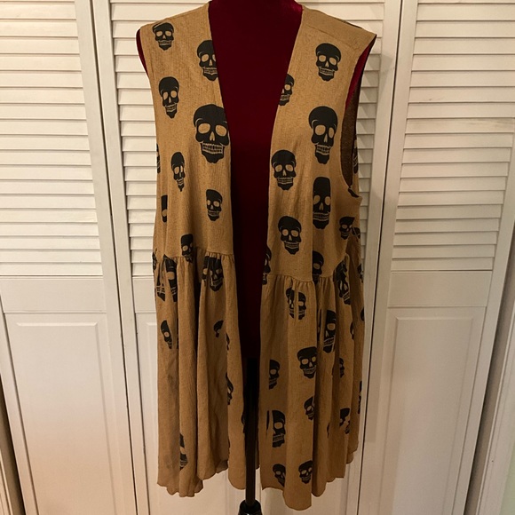 Tops - Women’s Skull Duster Vest Plus Size